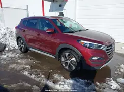 KM8J3CA25HU381938 2017 HYUNDAI TUCSON