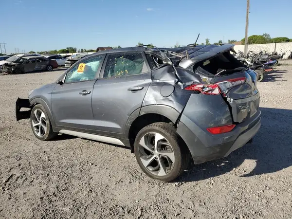 KM8J3CA25HU395399 2017 HYUNDAI TUCSON - Image 2