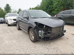 KM8J3CA25HU419975 2017 HYUNDAI TUCSON