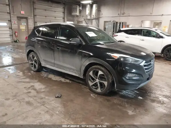 KM8J3CA25HU425291 2017 HYUNDAI TUCSON - Image 1