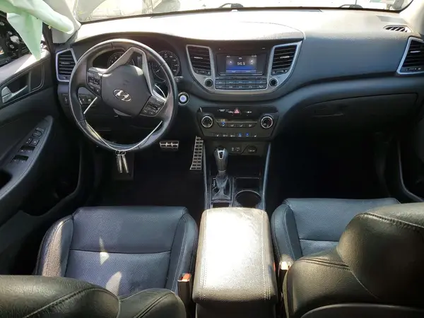 KM8J3CA25HU452345 2017 HYUNDAI TUCSON - Image 8