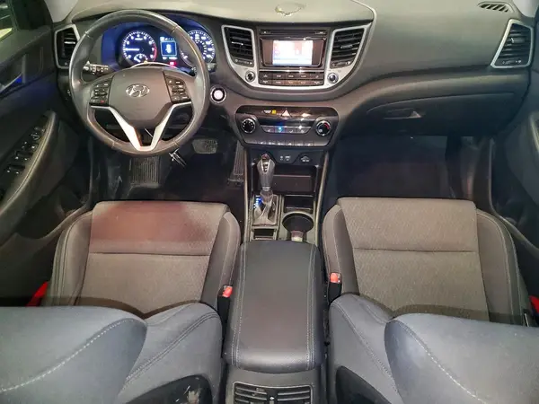 KM8J3CA25HU469100 2017 HYUNDAI TUCSON - Image 8