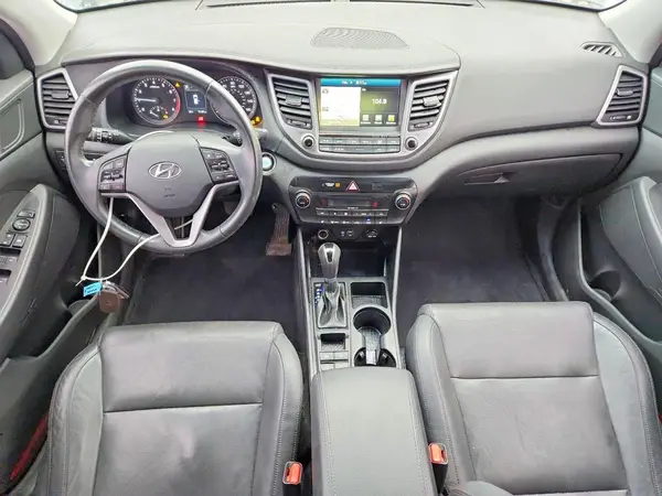 KM8J3CA25HU506047 2017 HYUNDAI TUCSON - Image 8