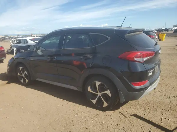 KM8J3CA25HU524418 2017 HYUNDAI TUCSON - Image 2