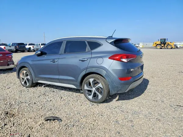 KM8J3CA25HU531224 2017 HYUNDAI TUCSON - Image 2