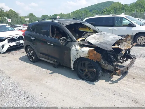 KM8J3CA25HU537881 2017 HYUNDAI TUCSON - Image 1