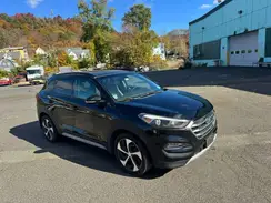 KM8J3CA25HU568371 2017 HYUNDAI TUCSON
