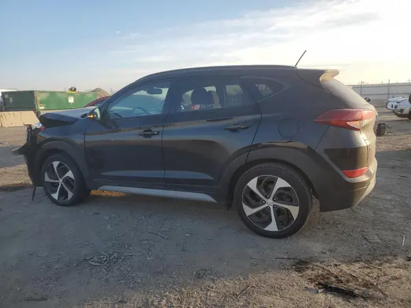KM8J3CA25HU572940 2017 HYUNDAI TUCSON - Image 2