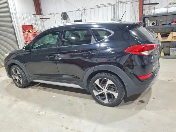 KM8J3CA25HU582741 2017 HYUNDAI TUCSON - Image 2
