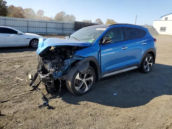 KM8J3CA25JU625710 2018 HYUNDAI TUCSON - Image 1