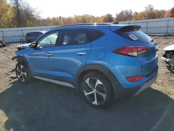 KM8J3CA25JU625710 2018 HYUNDAI TUCSON - Image 2