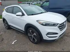 KM8J3CA25JU629353 2018 HYUNDAI TUCSON