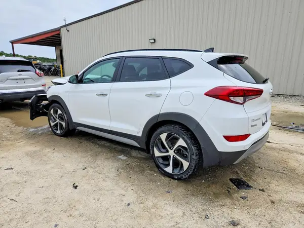 KM8J3CA25JU660036 2018 HYUNDAI TUCSON - Image 2