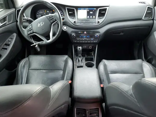 KM8J3CA25JU678794 2018 HYUNDAI TUCSON - Image 8