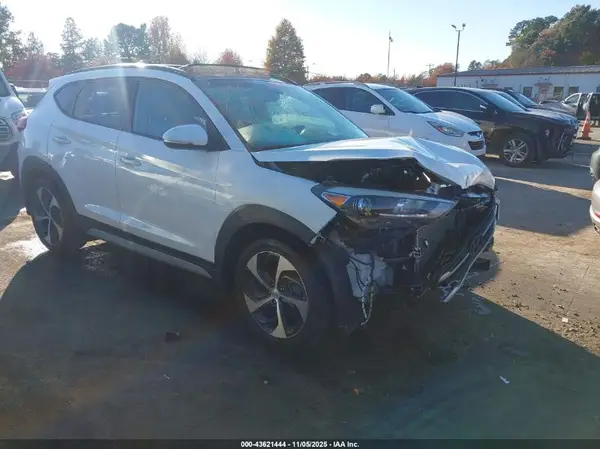 KM8J3CA25JU687091 2018 HYUNDAI TUCSON - Image 1