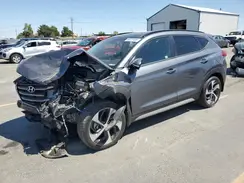 KM8J3CA25JU745572 2018 HYUNDAI TUCSON