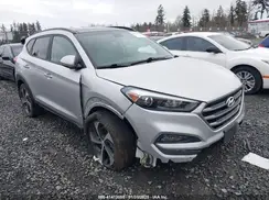 KM8J3CA25JU776062 2018 HYUNDAI TUCSON
