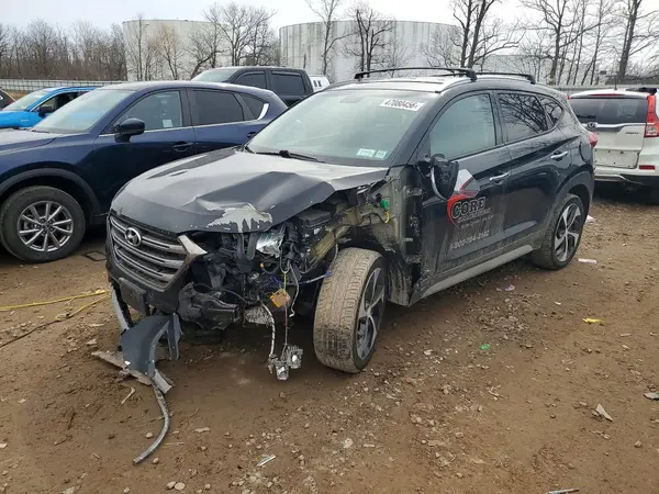 KM8J3CA25JU812414 2018 HYUNDAI TUCSON - Image 1