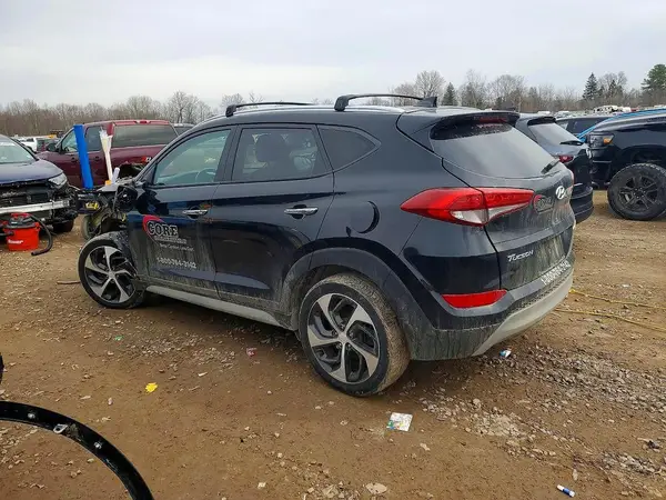 KM8J3CA25JU812414 2018 HYUNDAI TUCSON - Image 2