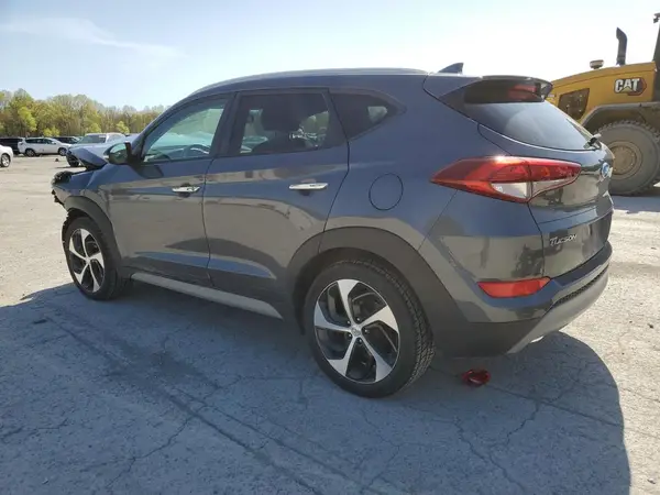 KM8J3CA25JU828533 2018 HYUNDAI TUCSON - Image 2