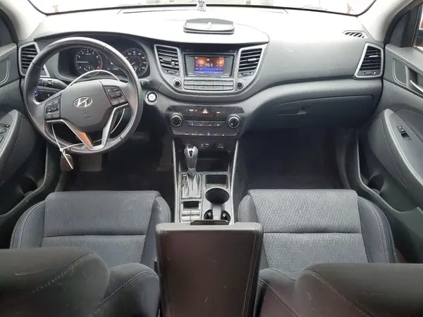 KM8J3CA26GU036013 2016 HYUNDAI TUCSON - Image 8