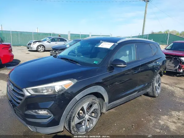 KM8J3CA26GU044306 2016 HYUNDAI TUCSON - Image 2