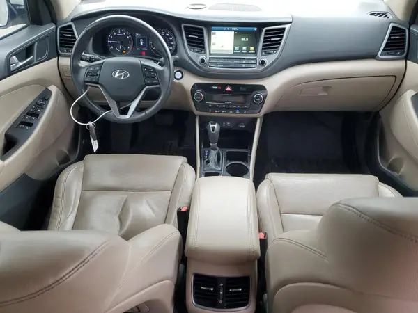 KM8J3CA26GU044578 2016 HYUNDAI TUCSON - Image 8