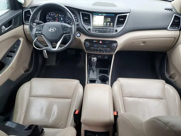 KM8J3CA26GU046492 2016 HYUNDAI TUCSON - Image 8