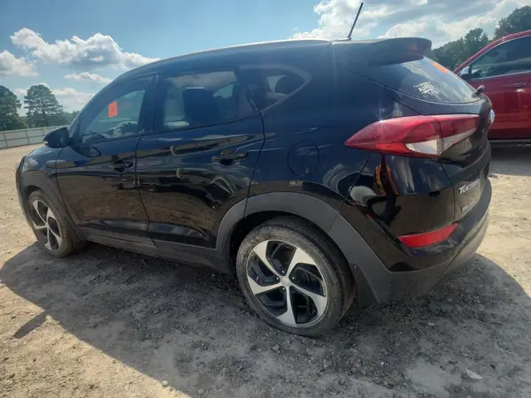 KM8J3CA26GU049912 2016 HYUNDAI TUCSON - Image 2