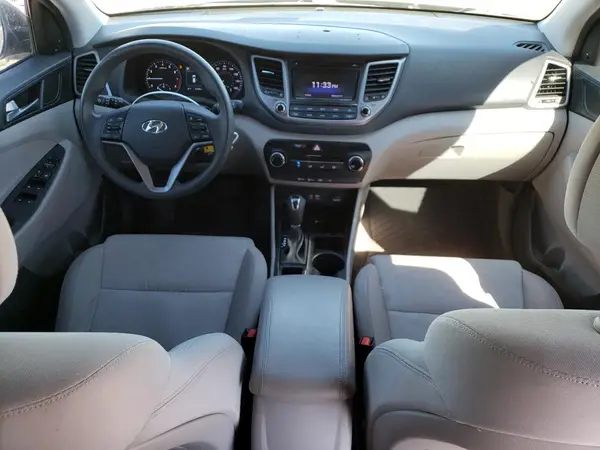 KM8J3CA26GU052423 2016 HYUNDAI TUCSON - Image 8