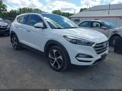 KM8J3CA26GU076088 2016 HYUNDAI TUCSON