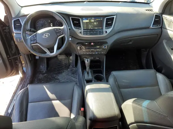 KM8J3CA26GU078682 2016 HYUNDAI TUCSON - Image 8