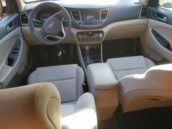 KM8J3CA26GU118517 2016 HYUNDAI TUCSON - Image 8
