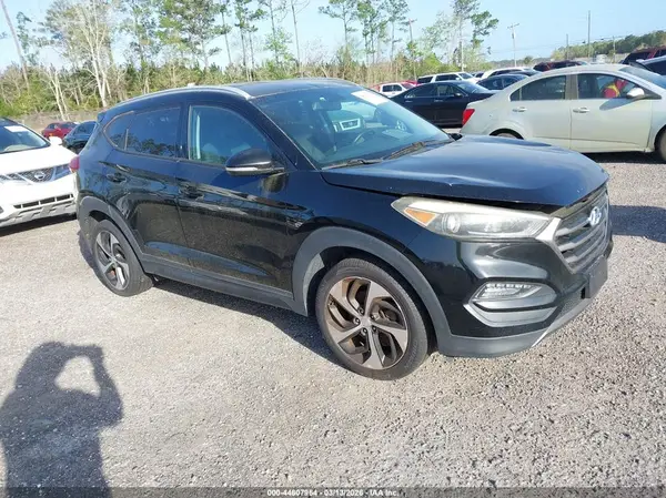KM8J3CA26GU119103 2016 HYUNDAI TUCSON - Image 1