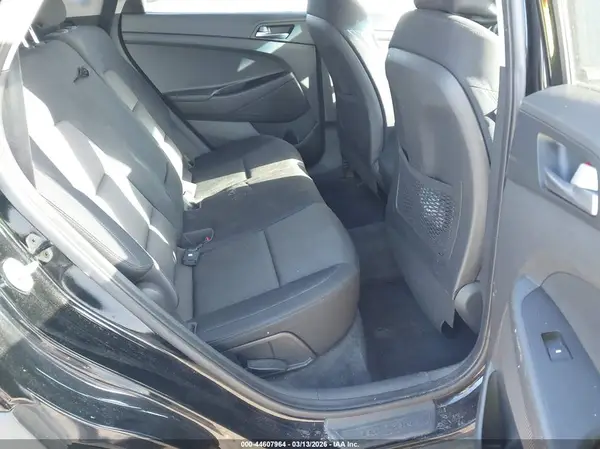 KM8J3CA26GU119103 2016 HYUNDAI TUCSON - Image 8