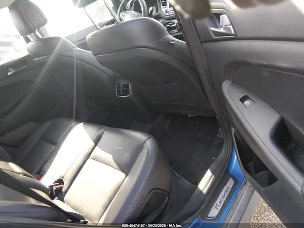 KM8J3CA26GU124043 2016 HYUNDAI TUCSON - Image 8