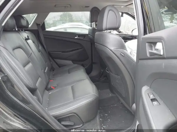 KM8J3CA26GU133311 2016 HYUNDAI TUCSON - Image 8