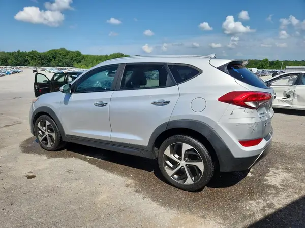 KM8J3CA26GU142722 2016 HYUNDAI TUCSON - Image 2