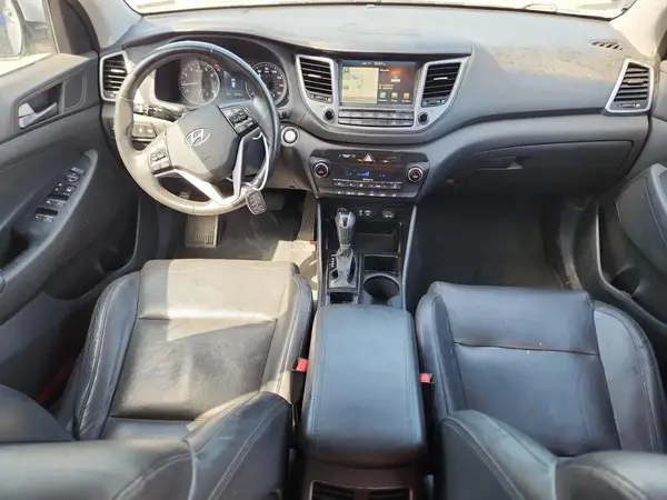 KM8J3CA26GU142722 2016 HYUNDAI TUCSON - Image 8