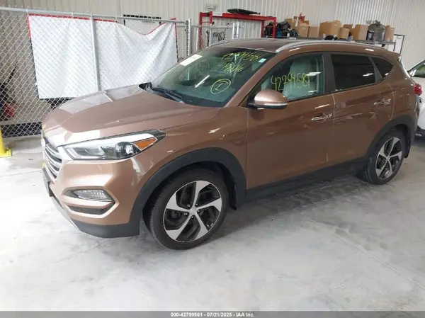 KM8J3CA26GU143093 2016 HYUNDAI TUCSON - Image 2