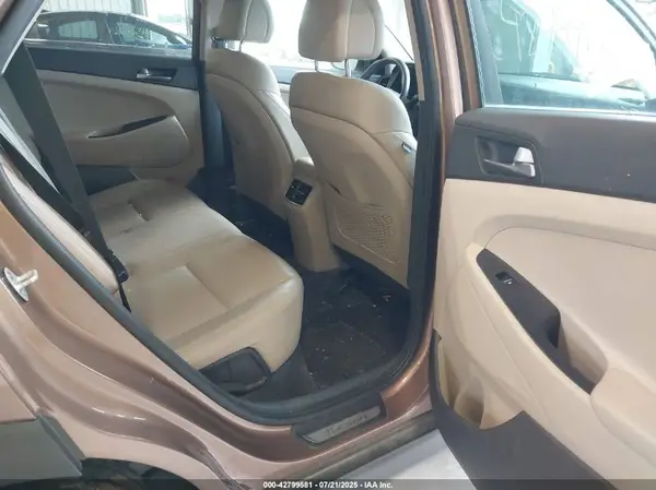 KM8J3CA26GU143093 2016 HYUNDAI TUCSON - Image 8