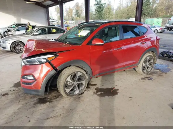 KM8J3CA26GU151081 2016 HYUNDAI TUCSON - Image 2