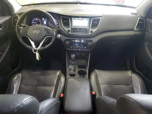 KM8J3CA26GU154420 2016 HYUNDAI TUCSON - Image 8