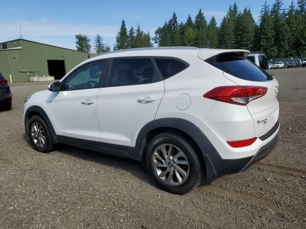 KM8J3CA26GU160167 2016 HYUNDAI TUCSON - Image 2