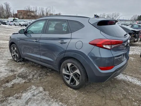 KM8J3CA26GU162498 2016 HYUNDAI TUCSON - Image 2