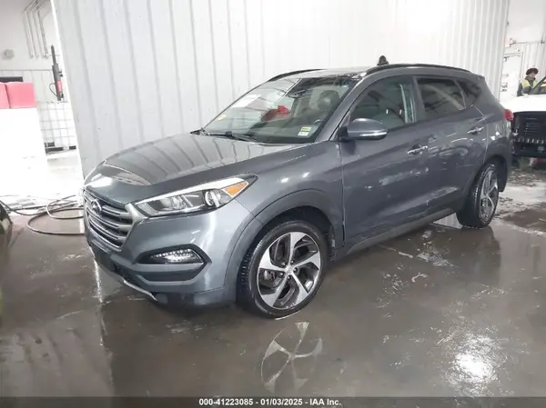 KM8J3CA26GU162565 2016 HYUNDAI TUCSON - Image 2