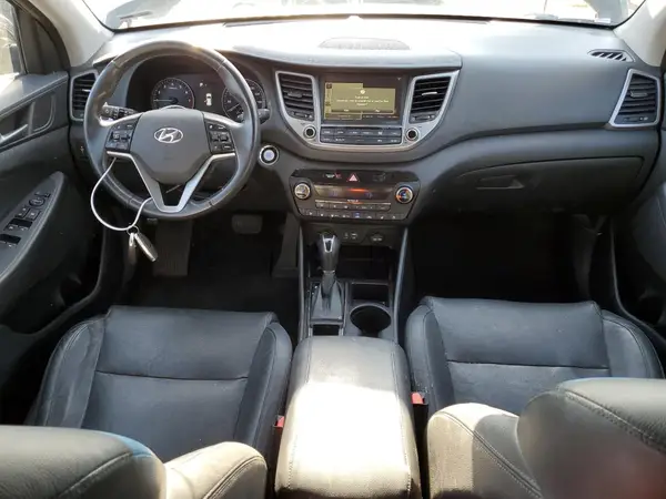 KM8J3CA26GU162842 2016 HYUNDAI TUCSON - Image 8