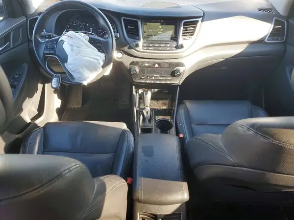 KM8J3CA26GU168723 2016 HYUNDAI TUCSON - Image 8