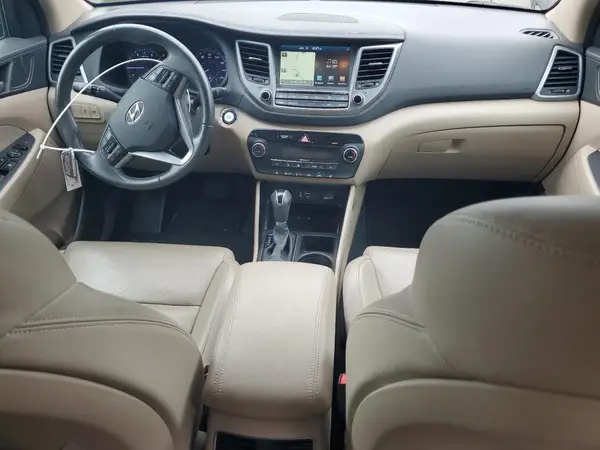 KM8J3CA26GU172397 2016 HYUNDAI TUCSON - Image 8