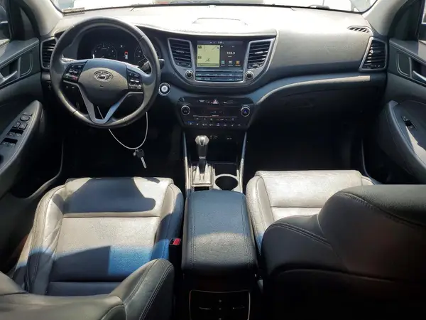 KM8J3CA26GU179317 2016 HYUNDAI TUCSON - Image 8